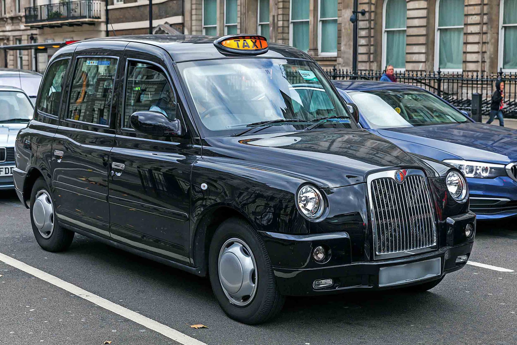 Taxis are also. Лондонский КЭБ 2021. Блэк КЭБ такси. Английское такси КЭБ. Блэк КЭБ В Лондоне.
